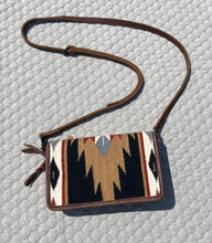Load image into Gallery viewer, American Darling Neutral Aztec Crossbody Wallet
